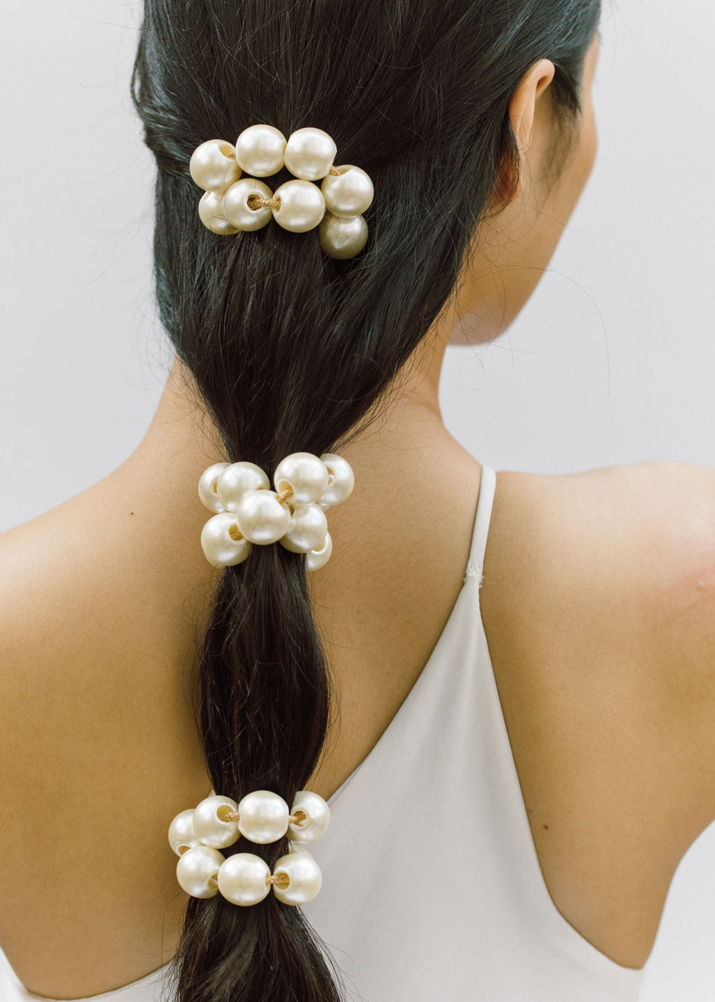 Béatrice Pearl Ponywrap